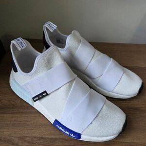 NWOB ADIDAS WHITE NMD - R1 THE BRAND WITH 3 STRIPES WOMENS SHOES SIZE 10